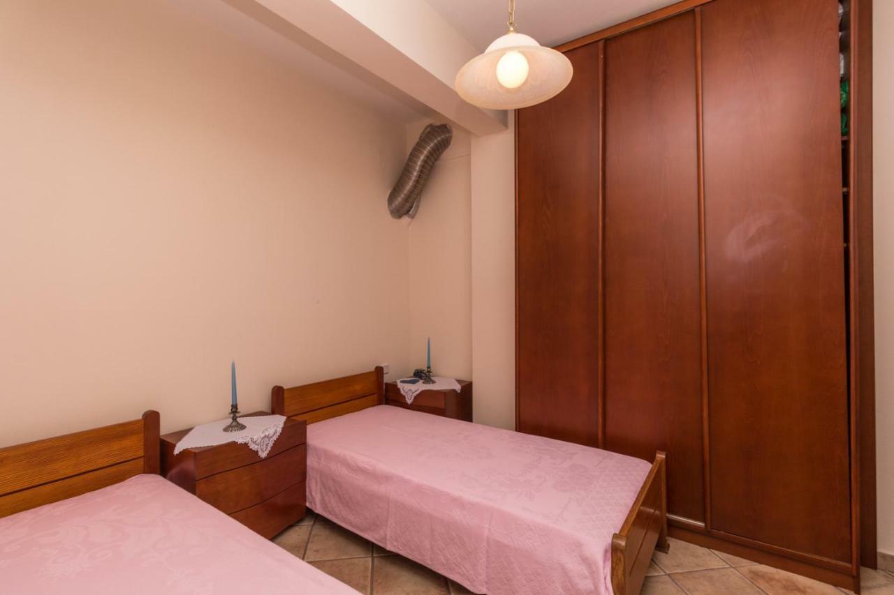 פאליאורי Kyrana Apartments מראה חיצוני תמונה